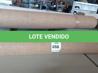 LOTE 058 - 01 RUG (TAPETE). (NO ESTADO EM QUE SE ENCONTRA. SUJEITO A AVARIAS OCULTAS/VISÍVEIS.) AU2130A