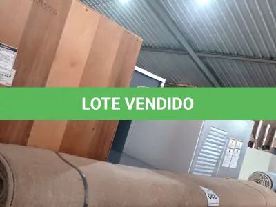 LOTE 043 - 01 RUG (TAPETE). (NO ESTADO EM QUE SE ENCONTRA. SUJEITO A AVARIAS OCULTAS/VISÍVEIS.) AU2129X