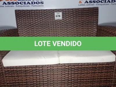 LOTE 078 - 01 GARDEN SOFA (SOFÁ DE JARDIM) (NO ESTADO EM QUE SE ENCONTRA. SUJEITO A AVARIAS OCULTAS/VISÍVEIS.) BH1669N