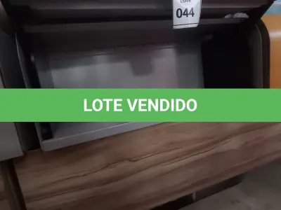 LOTE 044 - 01 ARMÁRIO SUSPENSO EM AÇO. (NO ESTADO EM QUE SE ENCONTRA. SUJEITO A AVARIAS OCULTAS/VISÍVEIS.)