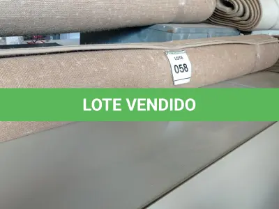LOTE 058 - 01 RUG (TAPETE). (NO ESTADO EM QUE SE ENCONTRA. SUJEITO A AVARIAS OCULTAS/VISÍVEIS.) AU2130A