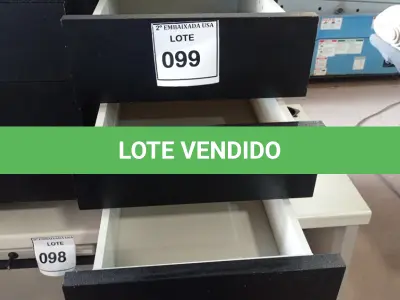 LOTE 099 - 01 GAVETEIRO PRETOS COM 03 GAVETAS. (NO ESTADO EM QUE SE ENCONTRA. SUJEITO A AVARIAS OCULTAS/VISÍVEIS.)