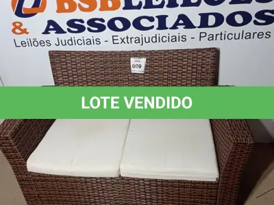 LOTE 009 - 01 GARDEN SOFA (SOFÁ DE JARDIM). (NO ESTADO EM QUE SE ENCONTRA. SUJEITO A AVARIAS OCULTAS/VISÍVEIS.) BH1483H