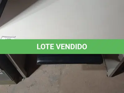 LOTE 086 - 01 MESA EM MADEIRA COR BRANCA 000 S/N 344. (NO ESTADO EM QUE SE ENCONTRA. SUJEITO A AVARIAS OCULTAS/VISÍVEIS.)