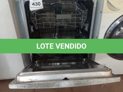 LOTE 430 - 01 LAVA LOUÇAS. SEM MARCA APARENTE. (NO ESTADO) ATENÇÃO! FAZER A VISITAÇÃO ANTES DE ARREMATAR, NÃO SABEMOS SE FUNCIONA. LEILÃO NÃO TEM GARANTIA E NEM DEVOLUÇÃO, SUJEITO A POSSÍVEIS AVARIAS VISÍVEIS/OCULTAS E/OU AUSÊNCIA DE COMPONENTES.
