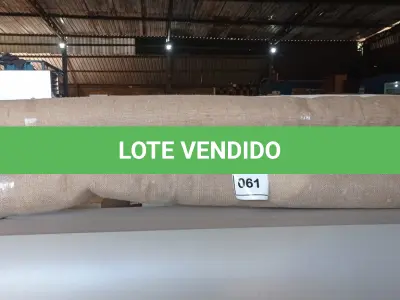 LOTE 061 - 01 RUG (TAPETE). (NO ESTADO EM QUE SE ENCONTRA. SUJEITO A AVARIAS OCULTAS/VISÍVEIS.) AU2411V
