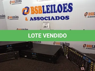 LOTE 287 - 02 APARELHOS DENON DN-20000F MK2, 01 EQUALIZADOR ESTÉREO E 01 DMX SHOW DESIGNER. (NO ESTADO) ATENÇÃO! FAZER A VISITAÇÃO ANTES DE ARREMATAR, NÃO SABEMOS SE FUNCIONA. LEILÃO NÃO TEM GARANTIA E NEM DEVOLUÇÃO, SUJEITO A POSSÍVEIS AVARIAS VISÍVEIS/OCULTAS E/OU AUSÊNCIA DE COMPONENTES.