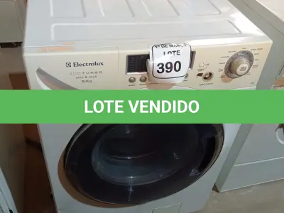 LOTE 390 - 01 LAVA E SECA BOSCH 9KG 220 VOLTS. (NO ESTADO) ATENÇÃO! FAZER A VISITAÇÃO ANTES DE ARREMATAR, NÃO SABEMOS SE FUNCIONA. LEILÃO NÃO TEM GARANTIA E NEM DEVOLUÇÃO, SUJEITO A POSSÍVEIS AVARIAS VISÍVEIS/OCULTAS E/OU AUSÊNCIA DE COMPONENTES.