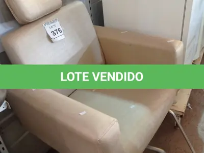LOTE 376 - 01 POLTRONA RECLINÁVEL PARA SALÃO. (NO ESTADO) ATENÇÃO! FAZER A VISITAÇÃO ANTES DE ARREMATAR, NÃO SABEMOS SE FUNCIONA. LEILÃO NÃO TEM GARANTIA E NEM DEVOLUÇÃO, SUJEITO A POSSÍVEIS AVARIAS VISÍVEIS/OCULTAS E/OU AUSÊNCIA DE COMPONENTES.