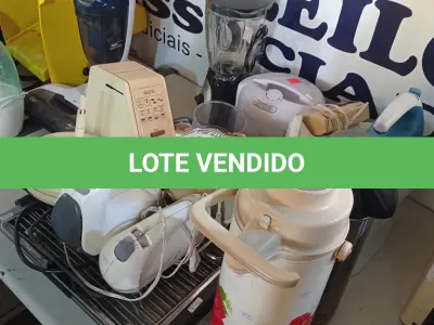 LOTE 276 - 01 LOTE COM CAFETEIRA, BATEDEIRA, PANELA ELÉTRICA, LIGNIFICADO E CHURRASQUEIRA ELÉTRICA. (NO ESTADO) ATENÇÃO! FAZER A VISITAÇÃO ANTES DE ARREMATAR, NÃO SABEMOS SE FUNCIONA. LEILÃO NÃO TEM GARANTIA E NEM DEVOLUÇÃO, SUJEITO A POSSÍVEIS AVARIAS VISÍVEIS/OCULTAS E/OU AUSÊNCIA DE COMPONENTES.