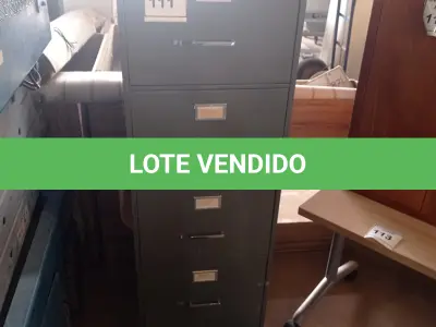 LOTE 111 - 01 ARQUIVO METAL COM 05 GAVETAS. (NO ESTADO EM QUE SE ENCONTRA. SUJEITO A AVARIAS OCULTAS/VISÍVEIS.)
