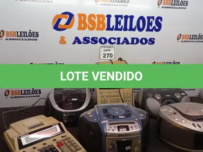 LOTE 270 - 04 RÁDIOS PLAYER E 2 CALCULADORAS MODELOS DIVERSOS. (NO ESTADO) ATENÇÃO! FAZER A VISITAÇÃO ANTES DE ARREMATAR, NÃO SABEMOS SE FUNCIONA. LEILÃO NÃO TEM GARANTIA E NEM DEVOLUÇÃO, SUJEITO A POSSÍVEIS AVARIAS VISÍVEIS/OCULTAS E/OU AUSÊNCIA DE COMPONENTES.