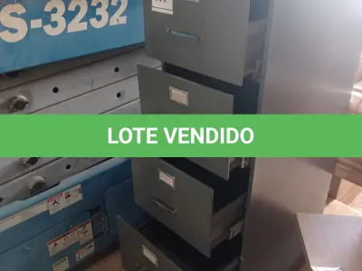LOTE 111 - 01 ARQUIVO METAL COM 05 GAVETAS. (NO ESTADO EM QUE SE ENCONTRA. SUJEITO A AVARIAS OCULTAS/VISÍVEIS.)