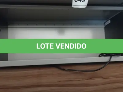LOTE 049 - 01 ARMÁRIO SUSPENSO. (NO ESTADO EM QUE SE ENCONTRA. SUJEITO A AVARIAS OCULTAS/VISÍVEIS.)