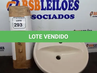 LOTE 293 - 01 PIA COM COLUNA NA COR BRANCA PARA LAVATÓRIO. (NO ESTADO) ATENÇÃO! FAZER A VISITAÇÃO ANTES DE ARREMATAR, NÃO SABEMOS SE FUNCIONA. LEILÃO NÃO TEM GARANTIA E NEM DEVOLUÇÃO, SUJEITO A POSSÍVEIS AVARIAS VISÍVEIS/OCULTAS E/OU AUSÊNCIA DE COMPONENTES.