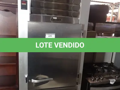 LOTE 024 - 01 REFRIGERATOR TRAULSEN 110V MODELO G10.000. (NO ESTADO EM QUE SE ENCONTRA. SUJEITO A AVARIAS OCULTAS/VISÍVEIS.) AV9668P