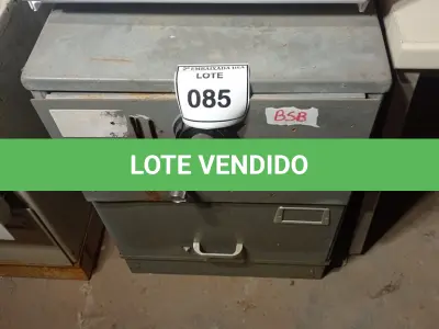 LOTE 085 - 01 COFRE. (NO ESTADO EM QUE SE ENCONTRA. SUJEITO A AVARIAS OCULTAS/VISÍVEIS.) BH1442T