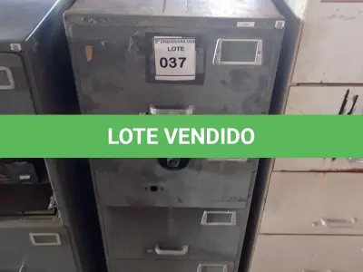 LOTE 037 - 01 COFRE (NO ESTADO EM QUE SE ENCONTRA. SUJEITO A AVARIAS OCULTAS/VISÍVEIS.) BH1466A