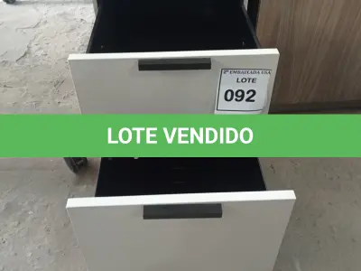 LOTE 092 - 01 GAVETEIRO EM MADEIRA. (NO ESTADO EM QUE SE ENCONTRA. SUJEITO A AVARIAS OCULTAS/VISÍVEIS.)