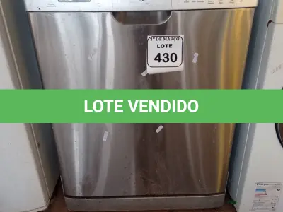 LOTE 430 - 01 LAVA LOUÇAS. SEM MARCA APARENTE. (NO ESTADO) ATENÇÃO! FAZER A VISITAÇÃO ANTES DE ARREMATAR, NÃO SABEMOS SE FUNCIONA. LEILÃO NÃO TEM GARANTIA E NEM DEVOLUÇÃO, SUJEITO A POSSÍVEIS AVARIAS VISÍVEIS/OCULTAS E/OU AUSÊNCIA DE COMPONENTES.
