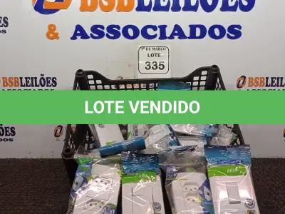 LOTE 335 - 01 LOTE COM INTERRUPTORES SIMPLES E TOMADAS. (NO ESTADO) ATENÇÃO! FAZER A VISITAÇÃO ANTES DE ARREMATAR, NÃO SABEMOS SE FUNCIONA. LEILÃO NÃO TEM GARANTIA E NEM DEVOLUÇÃO, SUJEITO A POSSÍVEIS AVARIAS VISÍVEIS/OCULTAS E/OU AUSÊNCIA DE COMPONENTES.