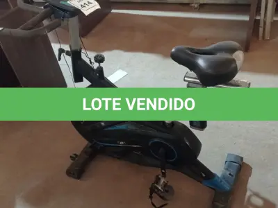 LOTE 414 - 01 BICICLETA ERGOMÉTRICA ACTE (NO ESTADO) ATENÇÃO! FAZER A VISITAÇÃO ANTES DE ARREMATAR, NÃO SABEMOS SE FUNCIONA. LEILÃO NÃO TEM GARANTIA E NEM DEVOLUÇÃO, SUJEITO A POSSÍVEIS AVARIAS VISÍVEIS/OCULTAS E/OU AUSÊNCIA DE COMPONENTES.