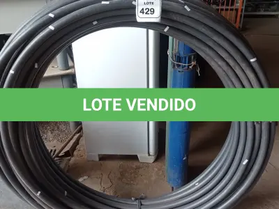 LOTE 429 - 01 ROLO DE MANGUEIRA. (NO ESTADO) ATENÇÃO! FAZER A VISITAÇÃO ANTES DE ARREMATAR, NÃO SABEMOS SE FUNCIONA. LEILÃO NÃO TEM GARANTIA E NEM DEVOLUÇÃO, SUJEITO A POSSÍVEIS AVARIAS VISÍVEIS/OCULTAS E/OU AUSÊNCIA DE COMPONENTES.