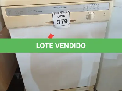 LOTE 379 - 01 LAVA LOUÇAS BRASTEMP 220 VOLTS. (NO ESTADO) ATENÇÃO! FAZER A VISITAÇÃO ANTES DE ARREMATAR, NÃO SABEMOS SE FUNCIONA. LEILÃO NÃO TEM GARANTIA E NEM DEVOLUÇÃO, SUJEITO A POSSÍVEIS AVARIAS VISÍVEIS/OCULTAS E/OU AUSÊNCIA DE COMPONENTES.
