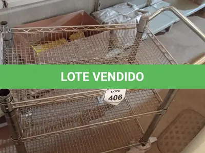 LOTE 406 - 01 CARRINHO PARA SERVIÇO CROMADO. (NO ESTADO) ATENÇÃO! FAZER A VISITAÇÃO ANTES DE ARREMATAR, NÃO SABEMOS SE FUNCIONA. LEILÃO NÃO TEM GARANTIA E NEM DEVOLUÇÃO, SUJEITO A POSSÍVEIS AVARIAS VISÍVEIS/OCULTAS E/OU AUSÊNCIA DE COMPONENTES.