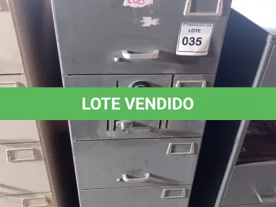 LOTE 035 - 01 COFRE. (NO ESTADO EM QUE SE ENCONTRA. SUJEITO A AVARIAS OCULTAS/VISÍVEIS.) BH1442S