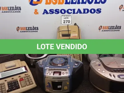LOTE 270 - 04 RÁDIOS PLAYER E 2 CALCULADORAS MODELOS DIVERSOS. (NO ESTADO) ATENÇÃO! FAZER A VISITAÇÃO ANTES DE ARREMATAR, NÃO SABEMOS SE FUNCIONA. LEILÃO NÃO TEM GARANTIA E NEM DEVOLUÇÃO, SUJEITO A POSSÍVEIS AVARIAS VISÍVEIS/OCULTAS E/OU AUSÊNCIA DE COMPONENTES.