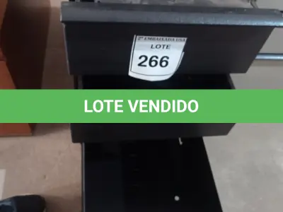 LOTE 266 - 01 GAVETEIRO EM AÇO 03 GAVETAS. (NO ESTADO EM QUE SE ENCONTRA. SUJEITO A AVARIAS OCULTAS/VISÍVEIS.)