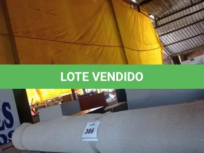 LOTE 386 - 01 RUG (TAPETE). (NO ESTADO EM QUE SE ENCONTRA. SUJEITO A AVARIAS OCULTAS/VISÍVEIS.) AU2282S
