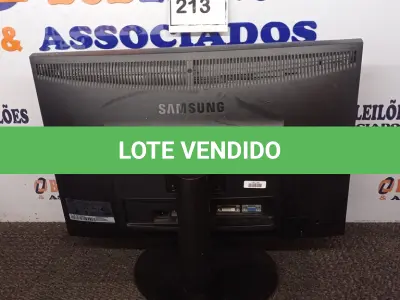 LOTE 213 - 01 MONITOR SAMSUMG. (NO ESTADO EM QUE SE ENCONTRA. SUJEITO A AVARIAS OCULTAS/VISÍVEIS.)
