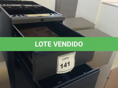 LOTE 141 - 01 GAVETEIRO EM AÇO COM 03 GAVETAS. (NO ESTADO EM QUE SE ENCONTRA. SUJEITO A AVARIAS OCULTAS/VISÍVEIS.)