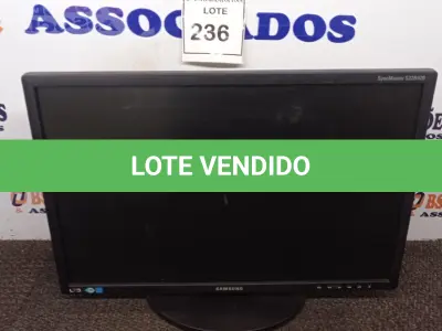 LOTE 236 - 01 MONITOR SAMSUNG Z6L BHCLF 301337Z. (NO ESTADO EM QUE SE ENCONTRA. SUJEITO A AVARIAS OCULTAS/VISÍVEIS.)