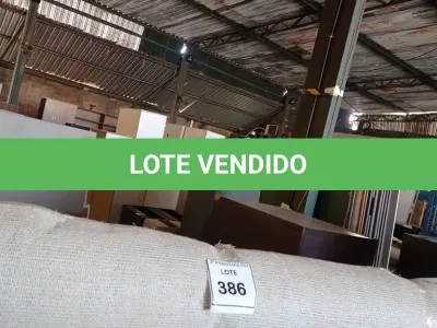LOTE 386 - 01 RUG (TAPETE). (NO ESTADO EM QUE SE ENCONTRA. SUJEITO A AVARIAS OCULTAS/VISÍVEIS.) AU2282S