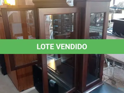 LOTE 454 - 01 CHINA TOP. (PARTE SUPERIOR CRISTALEIRA) (NO ESTADO EM QUE SE ENCONTRA. SUJEITO A AVARIAS OCULTAS/VISÍVEIS.) AV9652K