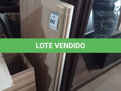 LOTE 343 - 10 TAMPOS DE MESA. (NO ESTADO EM QUE SE ENCONTRA. SUJEITO A AVARIAS OCULTAS/VISÍVEIS.)
