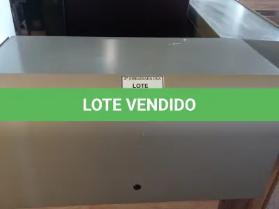 LOTE 391 - 01 ARMÁRIO EM AÇO SUSPENSO. (NO ESTADO EM QUE SE ENCONTRA. SUJEITO A AVARIAS OCULTAS/VISÍVEIS.)
