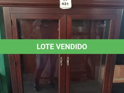 LOTE 431 - 01 CHINA TOP. (PARTE SUPERIOR CRISTALEIRA) (NO ESTADO EM QUE SE ENCONTRA. SUJEITO A AVARIAS OCULTAS/VISÍVEIS.) AV9440K