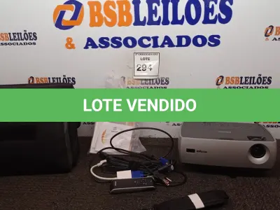 LOTE 294 - 01 INFOCUS PROJECTOR BIVOLT COM CONTROLE. (PROJETOR) (NO ESTADO EM QUE SE ENCONTRA. SUJEITO A AVARIAS OCULTAS/VISÍVEIS.)