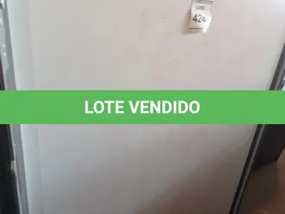 LOTE 424 - 01 SMART BOARD. (NO ESTADO EM QUE SE ENCONTRA. SUJEITO A AVARIAS OCULTAS/VISÍVEIS.)
