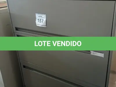 LOTE 157 - 01 ARMÁRIO DE AÇO 05 GAVETAS. (NO ESTADO EM QUE SE ENCONTRA. SUJEITO A AVARIAS OCULTAS/VISÍVEIS.)