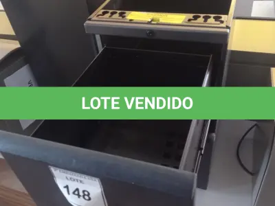 LOTE 148 - 01 GAVETEIRO EM AÇO COM 02 GAVETAS. (NO ESTADO EM QUE SE ENCONTRA. SUJEITO A AVARIAS OCULTAS/VISÍVEIS.)