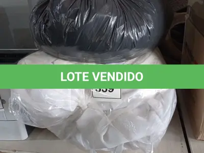 LOTE 339 - 02 SACOS DE CORTINAS. (NO ESTADO EM QUE SE ENCONTRA. SUJEITO A AVARIAS OCULTAS/VISÍVEIS.)