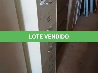 LOTE 156 - 01 ARMÁRIO ARQUIVO, FERRO, 5 GAVETAS. (NO ESTADO EM QUE SE ENCONTRA. SUJEITO A AVARIAS OCULTAS/VISÍVEIS.)