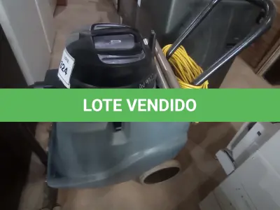LOTE 324 - 01 ASPIRADOR DE PÓ E ÁGUA MARCA KARCHER NT68/1 110V (VACUUM CLEANER).  (NO ESTADO EM QUE SE ENCONTRA. SUJEITO A AVARIAS OCULTAS/VISÍVEIS.) AV9722H