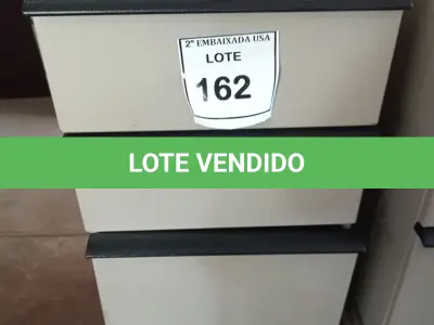 LOTE 162 - 01 GAVETEIRO COM 03 GAVETAS EM AÇO. (NO ESTADO EM QUE SE ENCONTRA. SUJEITO A AVARIAS OCULTAS/VISÍVEIS.)