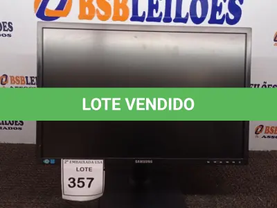 LOTE 357 - 01 MONITOR SAMSUNG. (NO ESTADO EM QUE SE ENCONTRA. SUJEITO A AVARIAS OCULTAS/VISÍVEIS.)